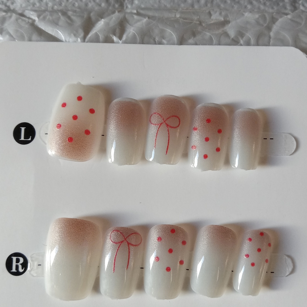 Elegant Press-On Nails with Red Accents